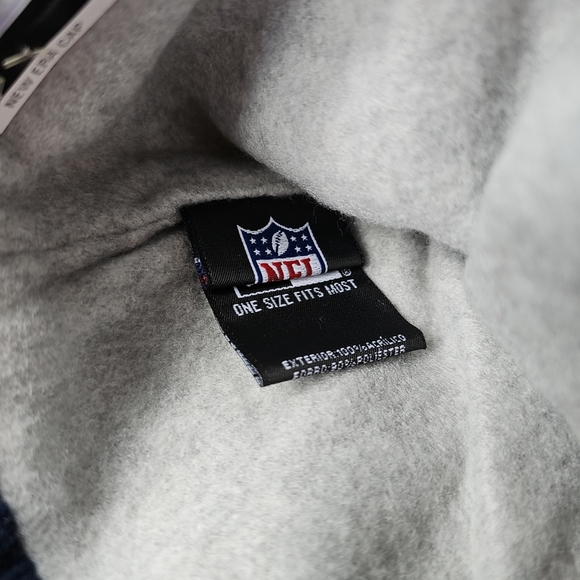 New Era New England Patriots NFL Football Lined Blue/Red/Cream Stocking Hat - Picture 7 of 9